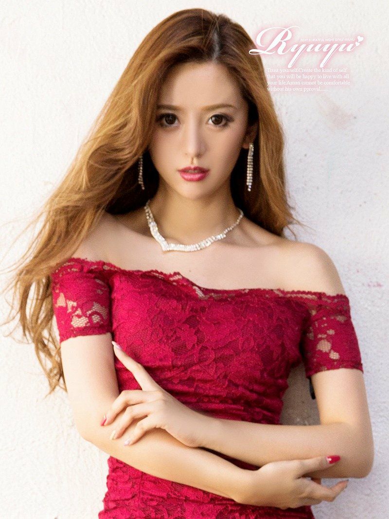 上品総レースオフショルミニドレス 丸山慧子 着用キャバドレス【Ryuyu】【リューユ】ワンカラーキャバクラドレス