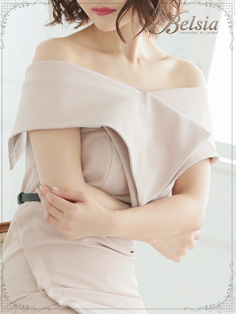 【Belsia】ビッグカラーオフショル膝丈ワンピース スリット入りキャバクラワンピース【ベルシア】