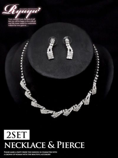 王妃級の輝きでゴージャスチョーカーピアス2点set(フリーサイズ)(シルバー)