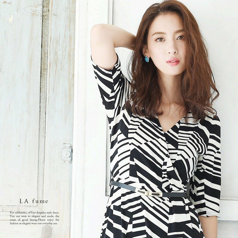 【LAfume】【S M L LL完備】7号 13号!大人ジオメトリック柄カシュクール五分袖ワンピース ryuyu リューユ 大人セレブ膝丈ワンピース ベルト付 ラフューム