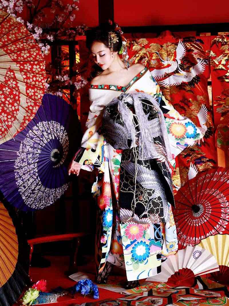 【流遊】豪華16点フルコーデセット!! 白地に艶やか松竹梅模様 花魁着物 OEO【Ryuyu】【リューユ】お仕立て振袖おいらんコーデセット