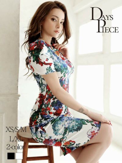 花柄総柄プリントラグジュアリーキャバワンピース【DAYS PIECE】(XS/S/M/L/XL)(ブラック/ホワイト)【サイズ別SALE!】